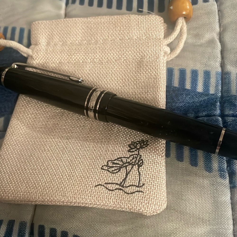Montblanc fountain pen classic